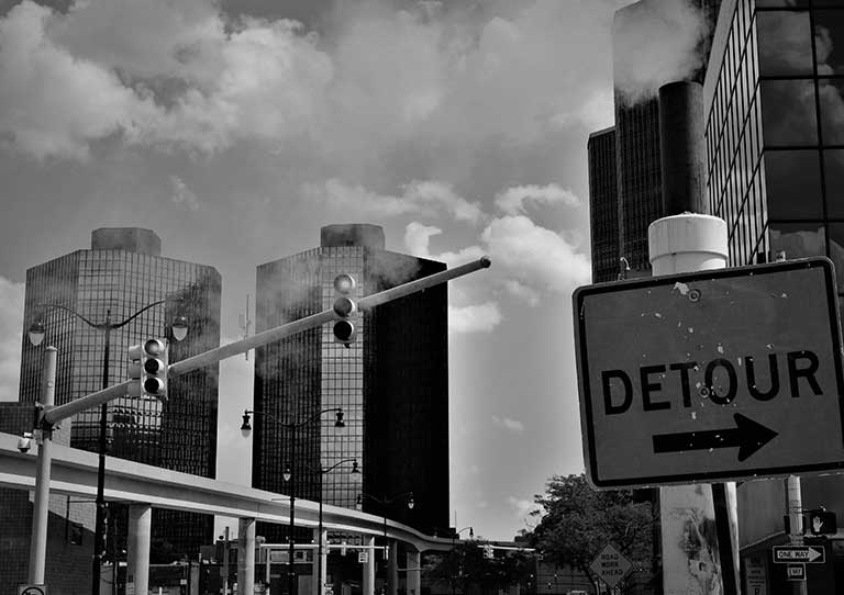 موانعی که موفقیت شما را منحرف می کند